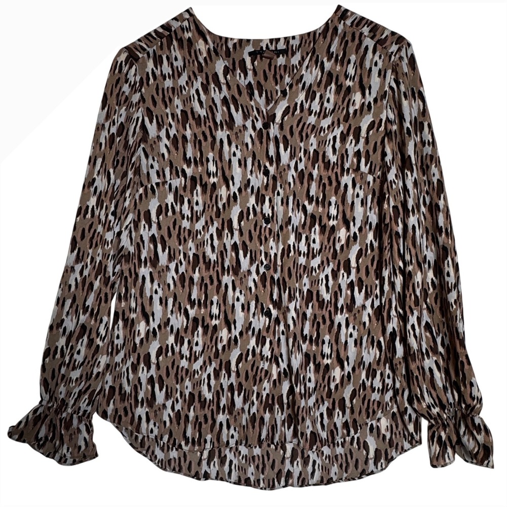 Tahari Animal Print Womens Blouse Size M Ruffle Cuff Long Sleeve Lightweight